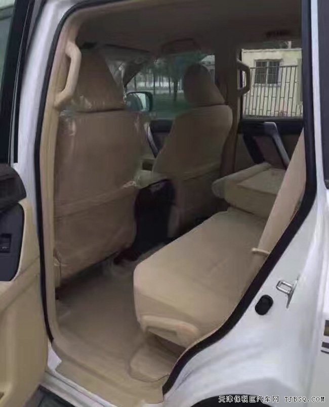 2016款丰田普拉多2700中东版 9气囊/外挂备胎现车43.5万