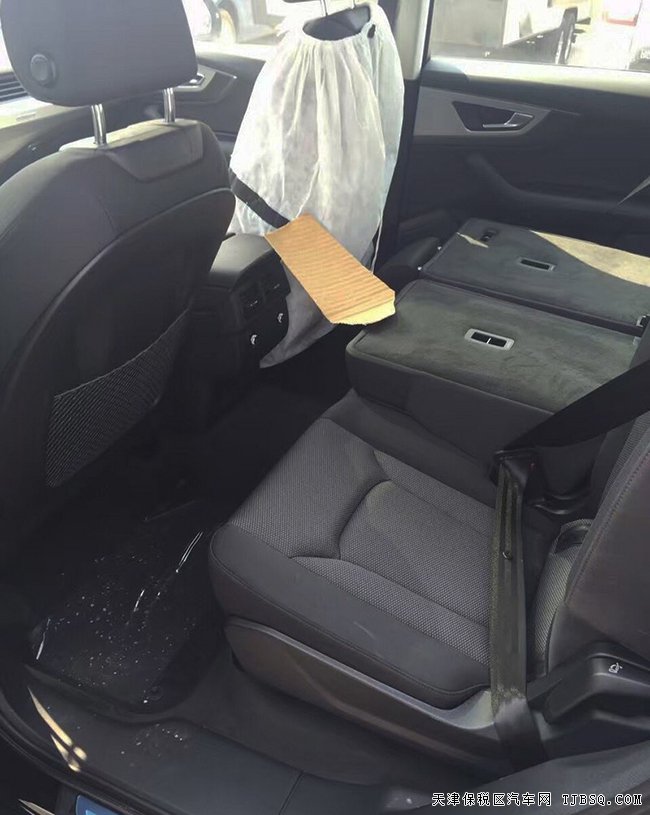 2016款奥迪Q7汽油版3.0T 平行进口车热卖惠报价