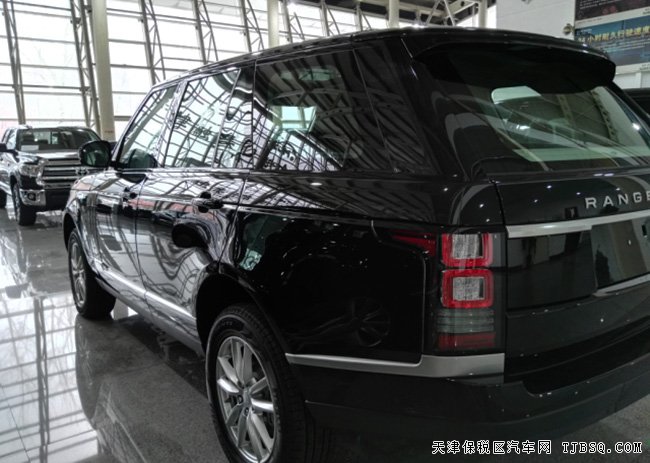 2016款路虎揽胜3.0T行政版汽油 抬显/二代地形现车132万