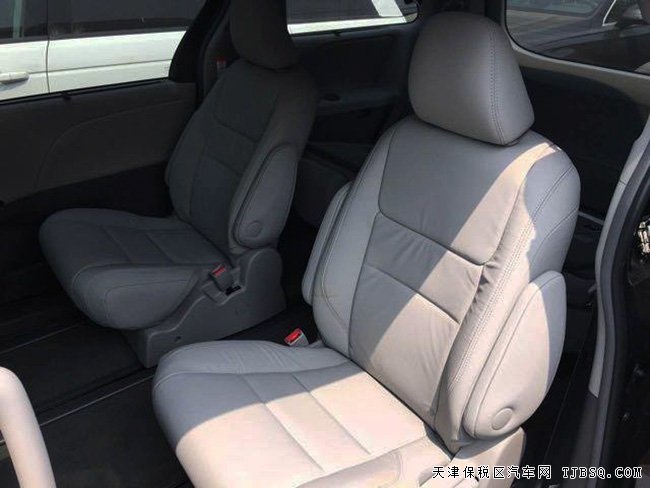 2017款丰田塞纳3.5L商务车 平行进口现车尽享经典