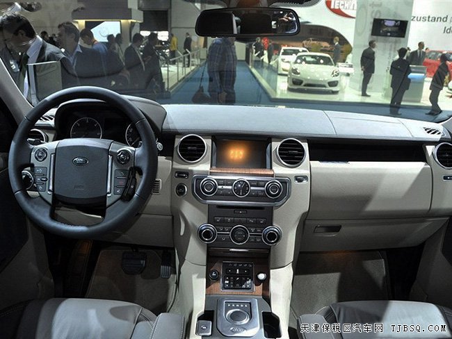 2016款路虎发现四3.0T七座SUV 平行进口车惠报价