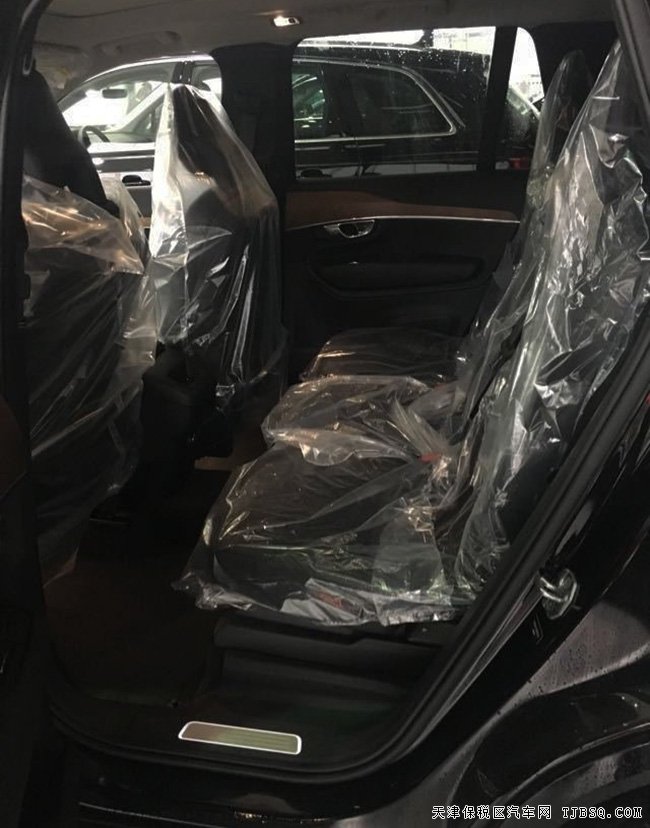 2017款沃尔沃XC90加规版 2.0T七座越野年底巨献