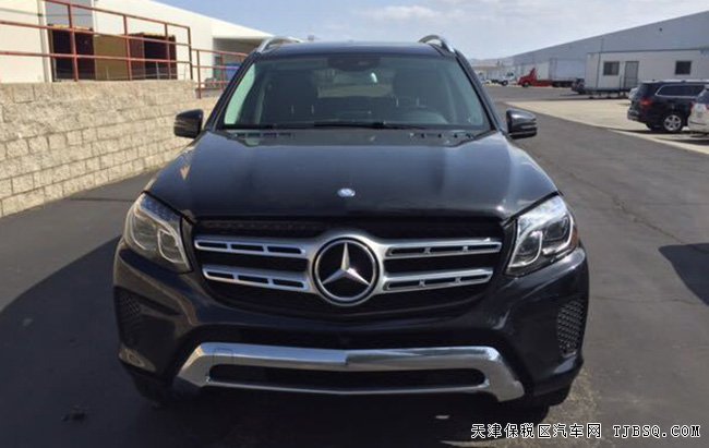 2017款奔驰GLS450美规版 P01包/外观包/全景现车111万起