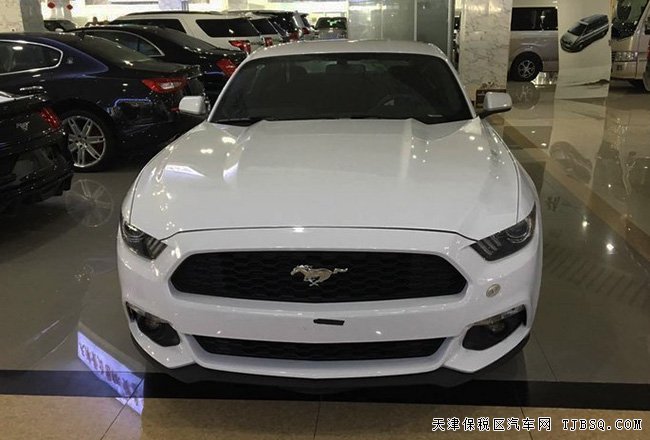 2016款福特野马2.3T美式肌肉跑车 现车新年献礼