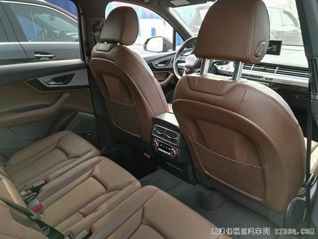 平行进口奥迪Q7加规版 2017款现车热卖新年让利