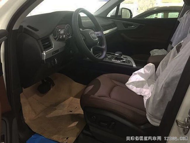 2017款奥迪Q7全尺寸SUV 平行进口车热卖优惠促