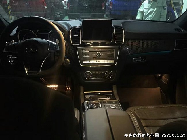 平行进口车奔驰GLS63AMG加规版 17款现车优惠酬宾