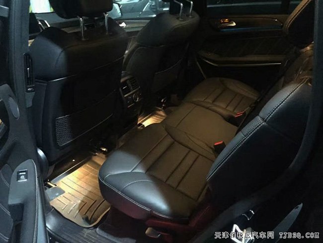 平行进口车奔驰GLS63AMG加规版 17款现车优惠酬宾