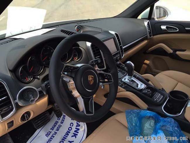 2016款保时捷卡宴3.6L汽油版 自贸区现车优惠乐享