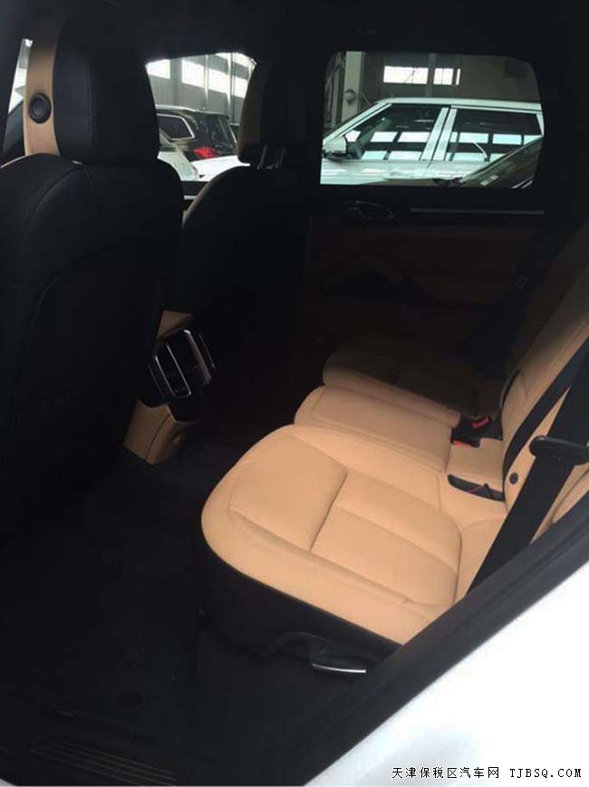 2016款保时捷卡宴3.6L汽油版 自贸区现车优惠乐享