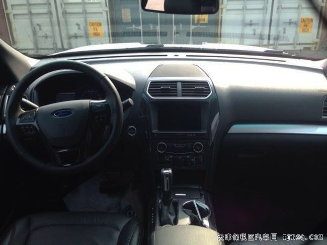 2016款福特探险者2.3T加规版 经典越野惠满津城