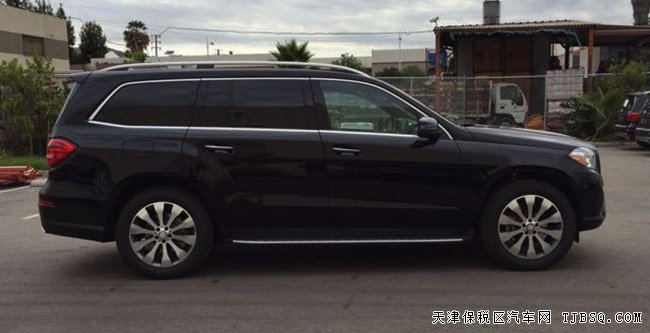 2017款奔驰GLS450美规版 哈曼/外观包/全景现车116万购