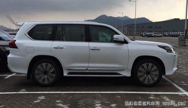 2017款雷克萨斯LX570中东版 八座越野现车优惠酬宾
