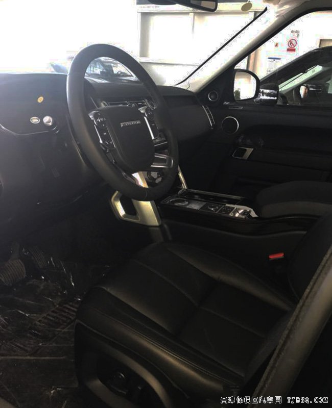 2016款路虎揽胜3.0T行政版 滑动全景/抬显现车114.8万