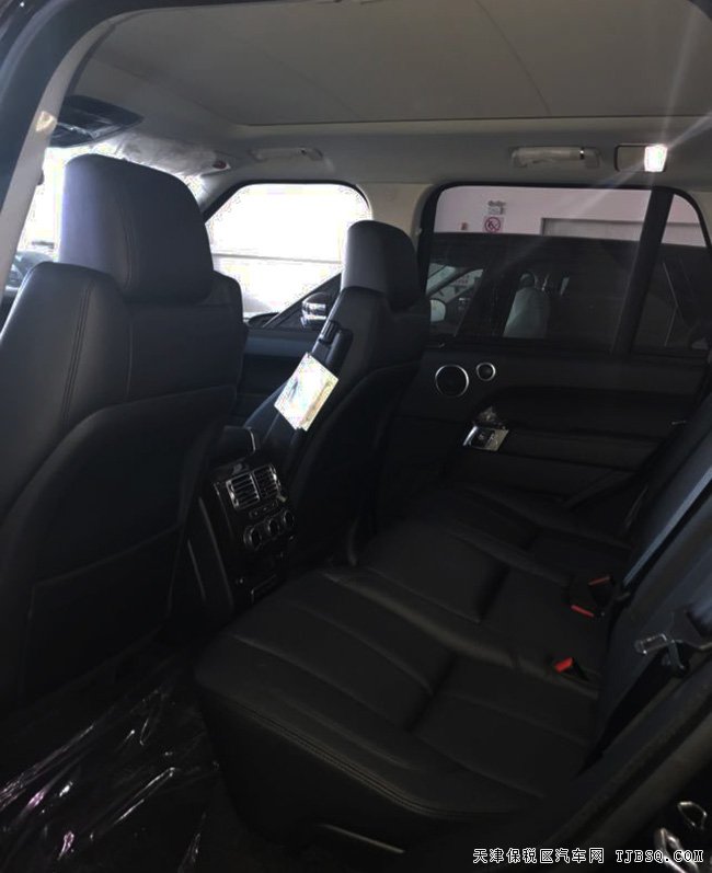 2016款路虎揽胜3.0T行政版 滑动全景/抬显现车114.8万