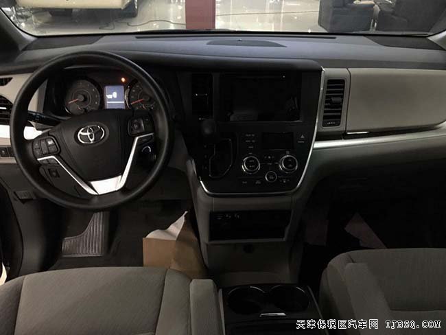 2016款丰田塞纳3.5L两驱版商务车 现车优惠特卖