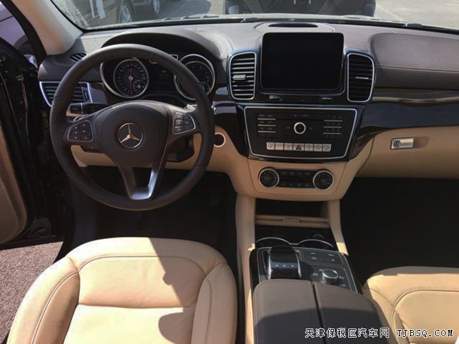 2017款奔驰GLS450美规版 灯包/外观包/停车包现车112万