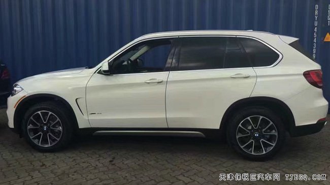 2017款宝马X5经典路越野3.0T 平行进口现车惠报价