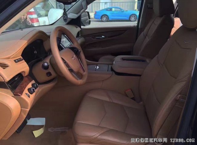 16款凯迪拉克凯雷德6.2L铂金版 平行进口乐享折扣