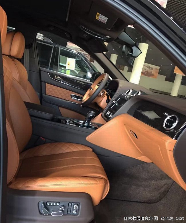 2017款宾利添越6.0T W12欧规版 超豪华SUV现车即刻拥有