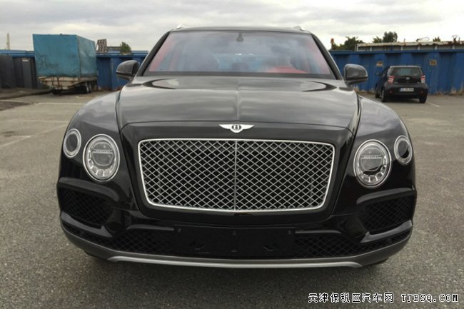 2018款宾利添越6.0T欧规版 21轮/全景/电吸门现车400万