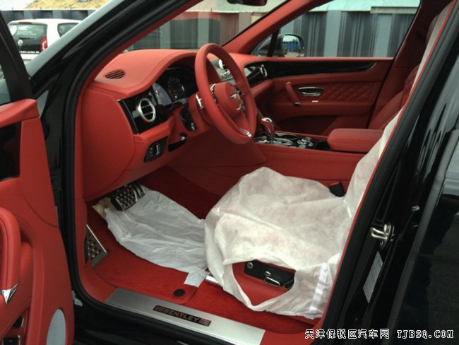 2018款宾利添越6.0T欧规版 21轮/全景/电吸门现车400万