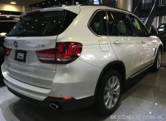 2017款宝马X5中东版3.0T 天津港现车热卖绚丽来袭