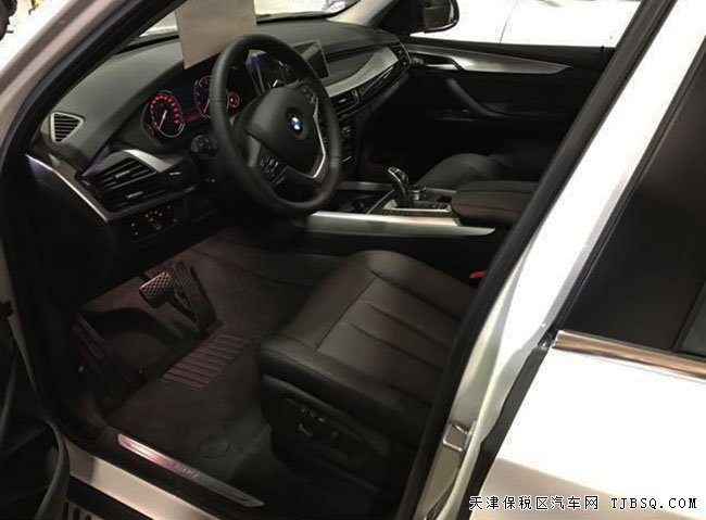 2017款宝马X5中东版3.0T 天津港现车热卖绚丽来袭