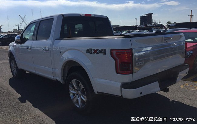 2016款福特F150白金版皮卡 20轮/全景天窗现车44.5万起