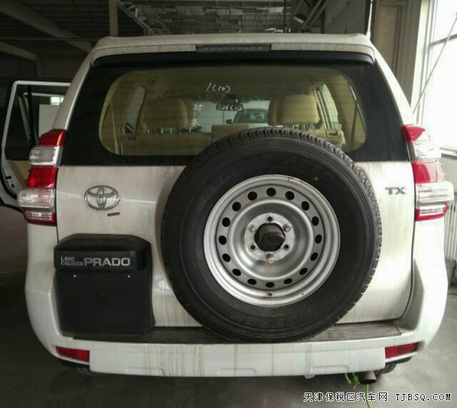 2017款丰田普拉多2700中东版 天窗/后挂备胎现车41.8万