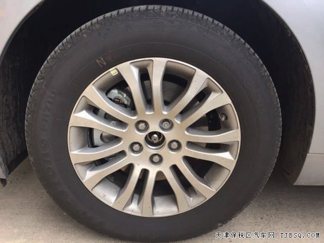 2017款丰田塞纳3.5L两驱版XLE 经典商务MPV现车43.5万