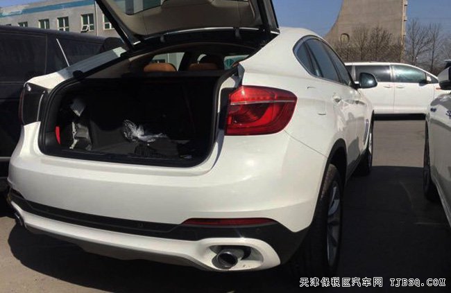 2017款宝马X6墨西哥版 19轮/天窗/液晶仪表现车69.5万起