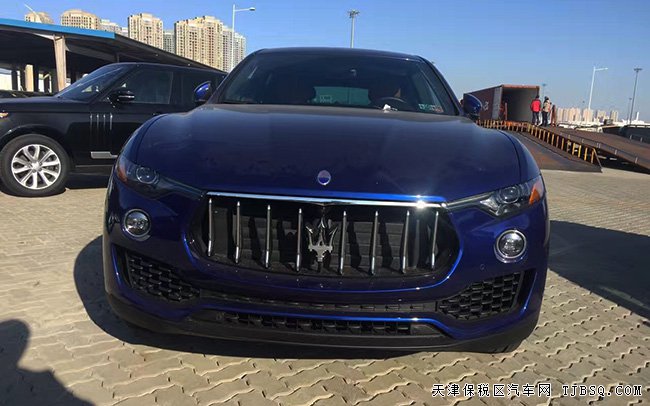 2017款玛莎拉蒂莱万特SUV加规版 金属漆/全景现车105万
