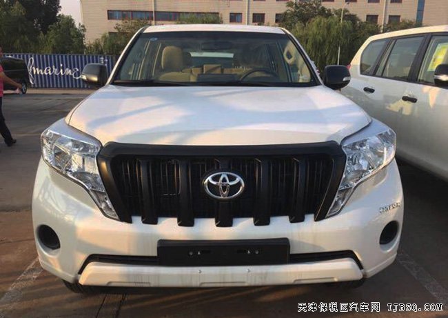 平行进口车丰田霸道2700中东版 2017款外挂丐版现车39万