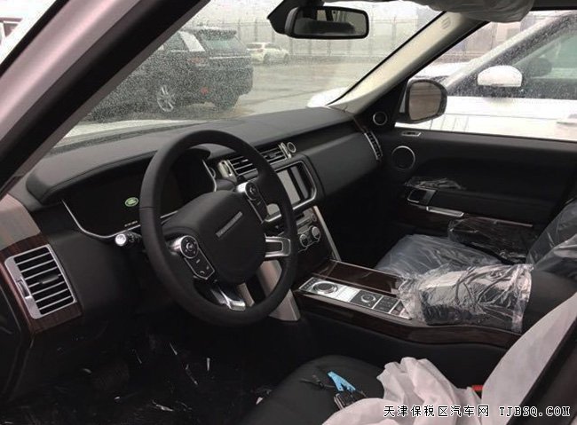 2017款路虎揽胜行政版3.0T 平行进口车乐享优惠
