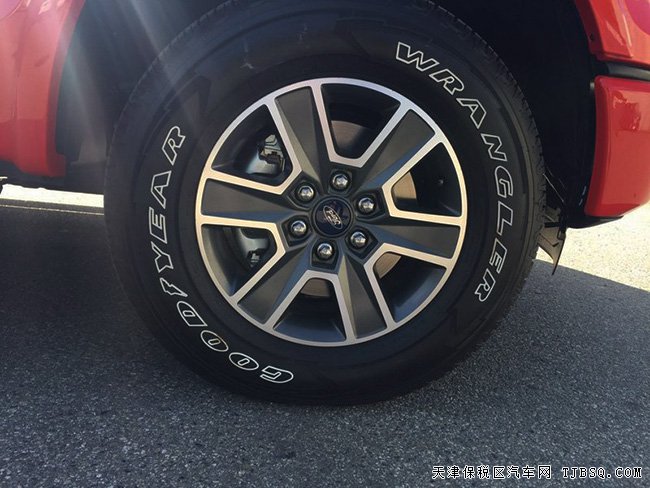 2016款福特F150加规版皮卡 平行进口车热卖惠满津港