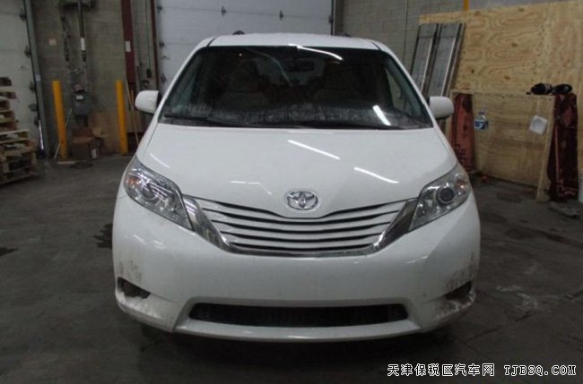 2017款丰田塞纳3.5L四驱版MPV 电动门/18轮现车48万起