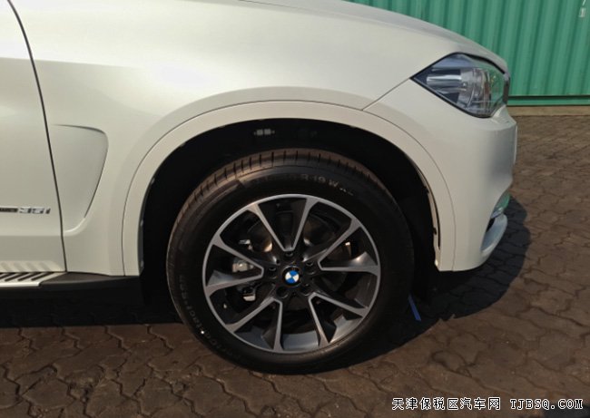 2017款宝马X5美规版3.0T 全景天窗/前后电眼现车70万起