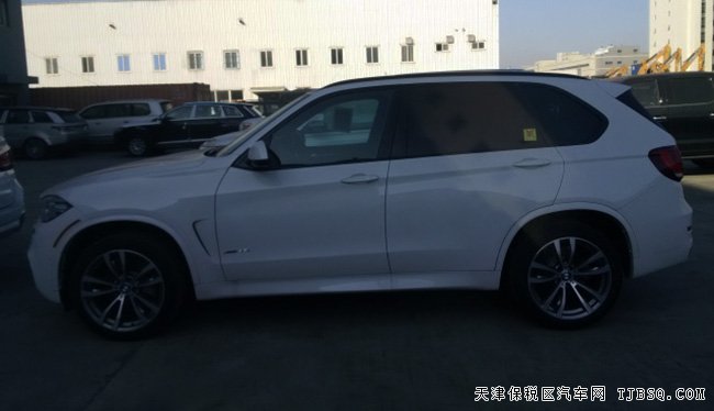 2017款宝马X5墨西哥版/加规版 19轮/全景天窗现车70万起
