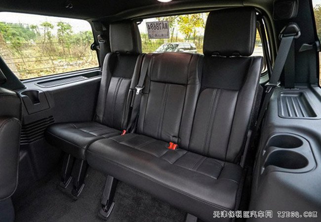 2017款林肯领航员3.5T墨规版 天津港现车尊享折扣