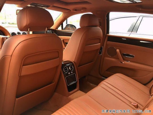 17款宾利飞驰4.0T V8欧规版 天窗/电吸门/5座现车260万