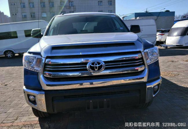 2017款丰田坦途SR5 TRD加规版皮卡 平行进口车42.5万起