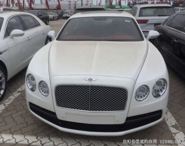 2017款宾利飞驰欧规版轿车 4.0T V8现车优惠起航