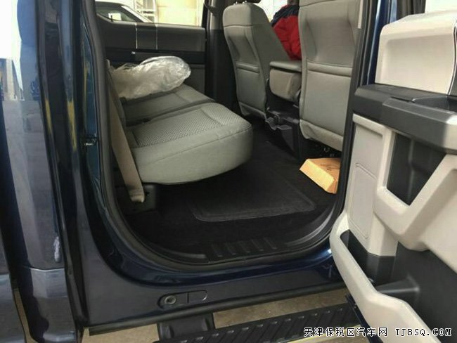 2016款福特F150美式皮卡 302A包/全景/20轮现车42万购