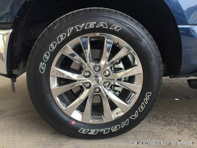 2016款福特F150美式皮卡 302A包/全景/20轮现车42万购