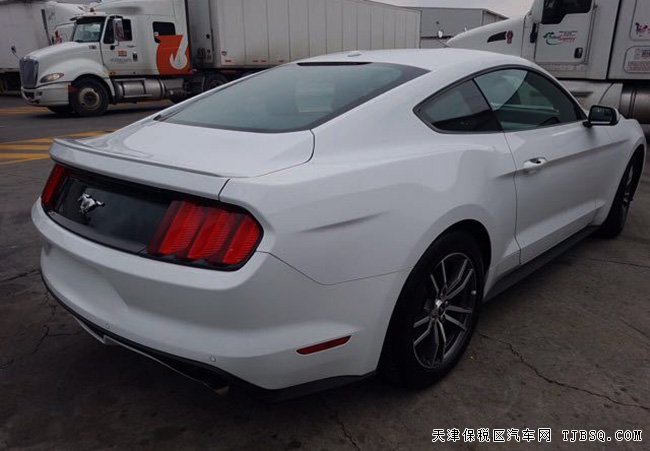 2017款福特野马2.3T墨西哥版 P版超跑现车34.5万享折扣
