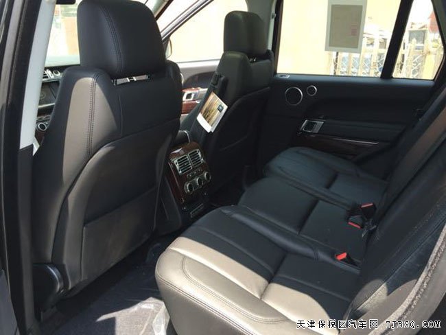 2017款路虎揽胜行政版3.0T 平行进口车优惠折扣