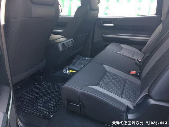 2017款丰田坦途5.7L TRD版皮卡 18轮/天窗现车41.5万起