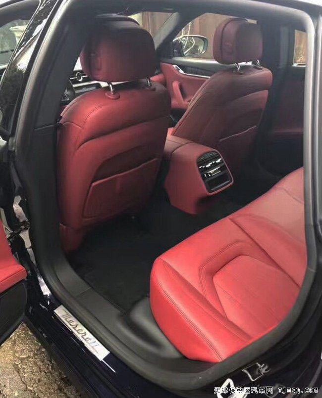 17款玛莎拉蒂总裁3.0T美规版 20轮/高光木内饰现车137万