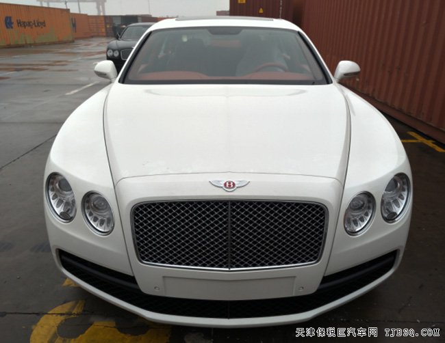2017款宾利飞驰V8S欧规版 平行进口现车即刻拥有